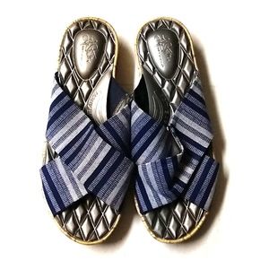 Women life stride blue and silver sandals Sz 8.5